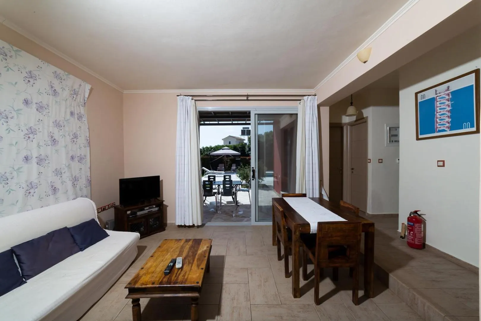 Apolafsi Aparthotel Lixouri 0*,