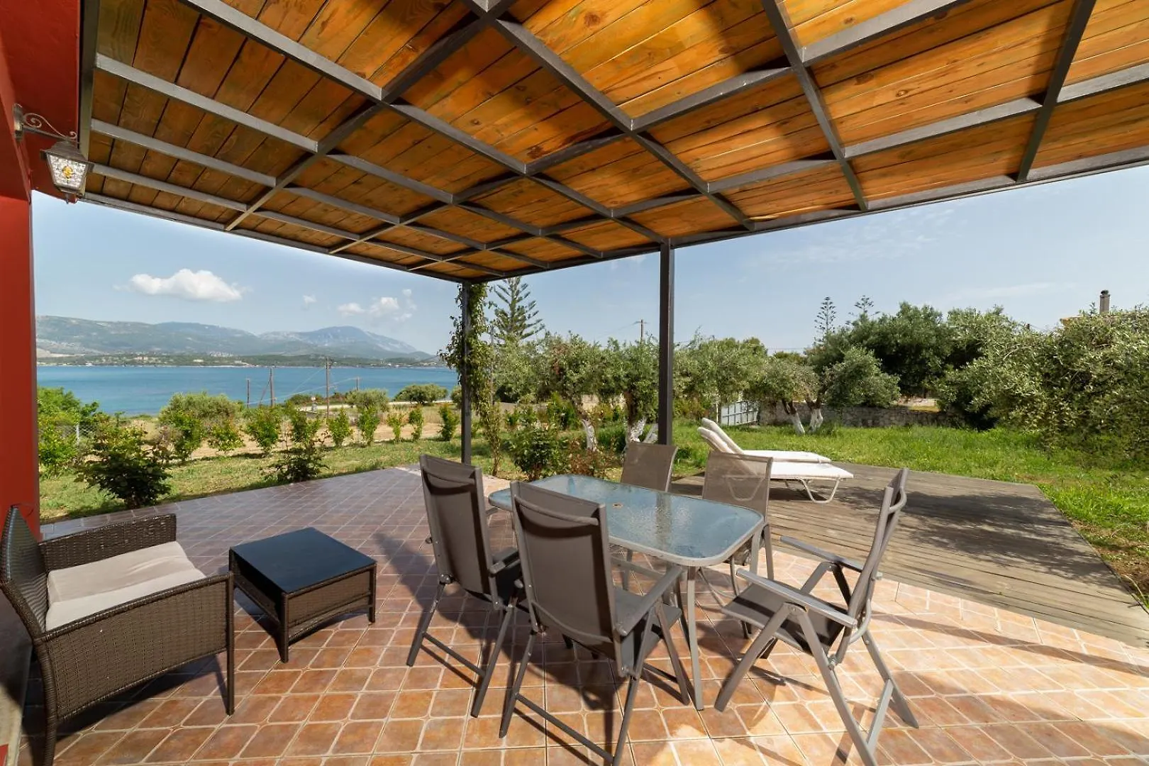 Apolafsi Aparthotel Lixouri Greece